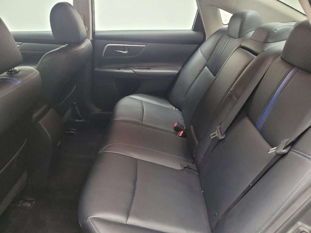 Used 2018 Nissan Altima 2.5 SR w/ SR Midnight Edition FWD image 18