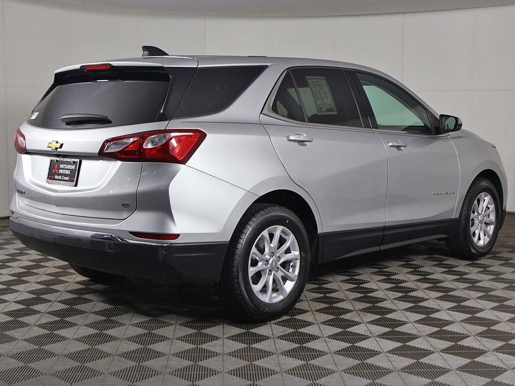 Used 2019 Chevrolet Equinox LT w/ Driver Convenience Package FWD image 9