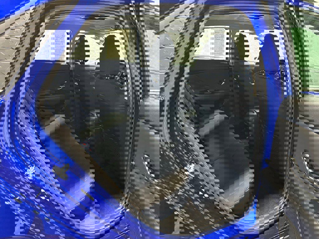 Used 2025 Hyundai Elantra SEL w/ Cargo Package image 49