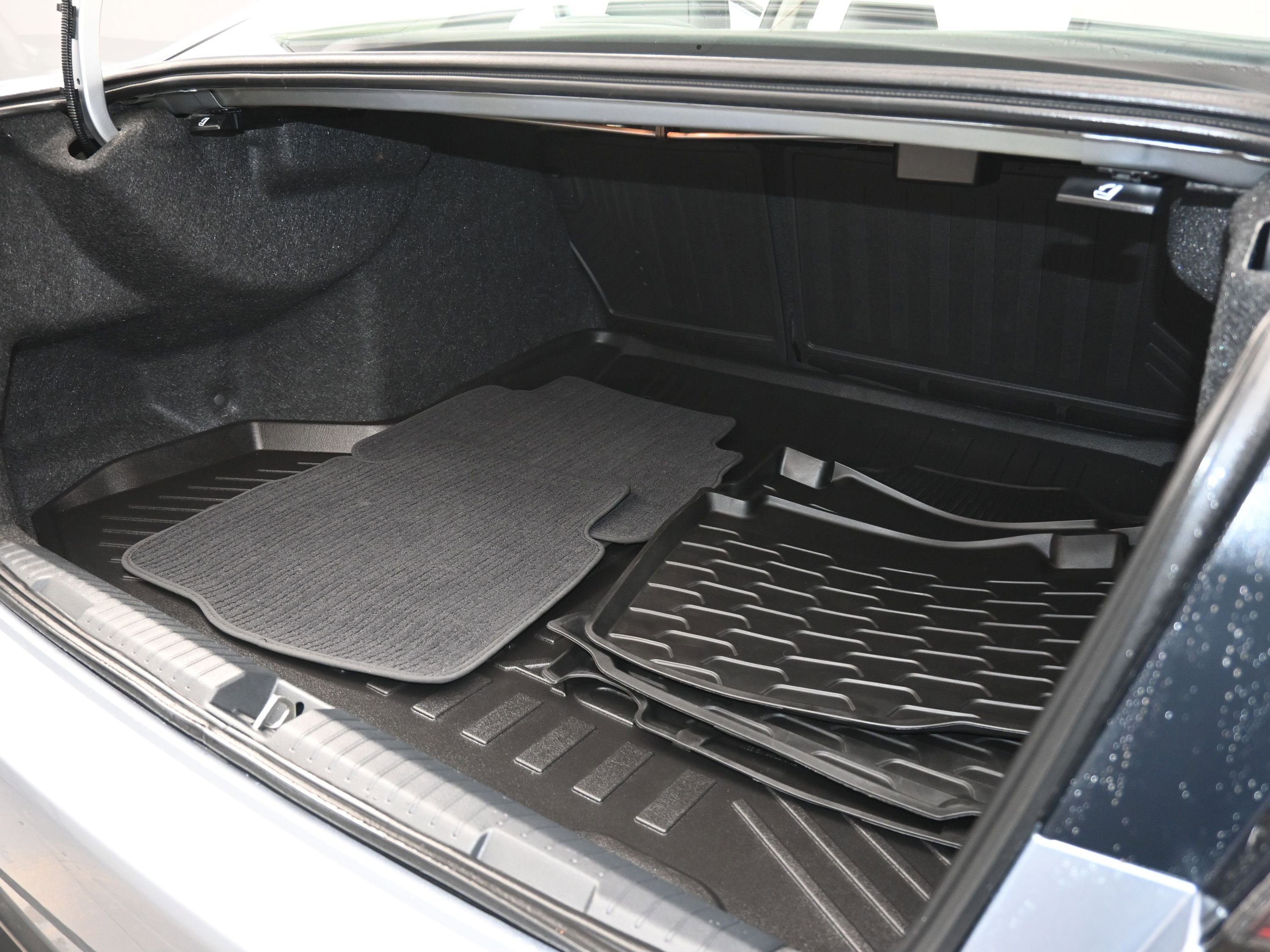 Used 2023 Subaru Legacy Limited image 23