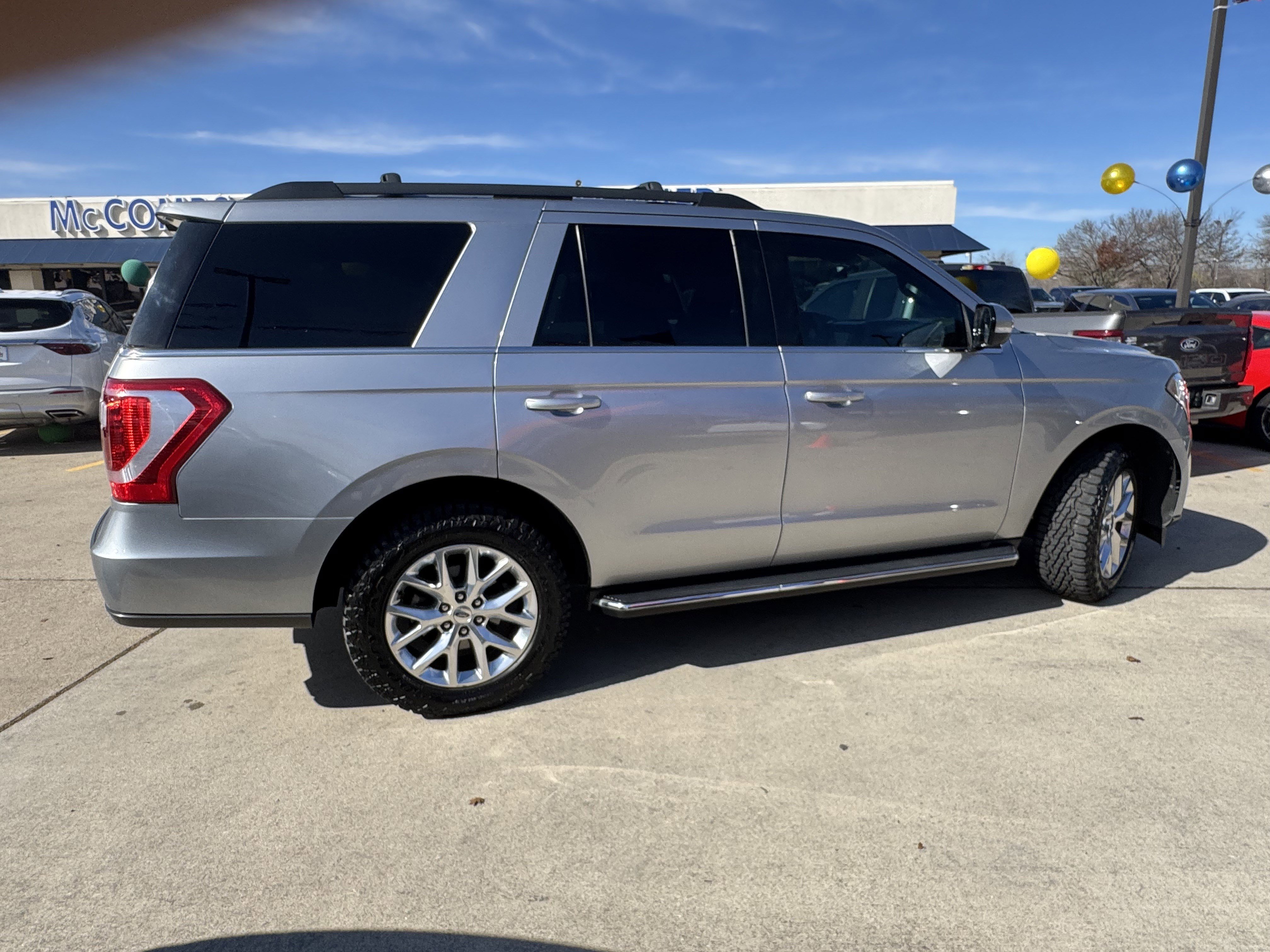 Certified 2021 Ford Expedition XLT image 4