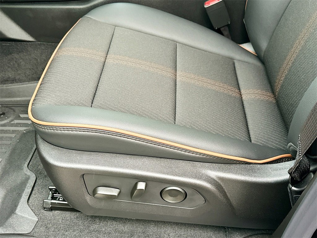 New 2026 GMC Canyon AT4 image 9