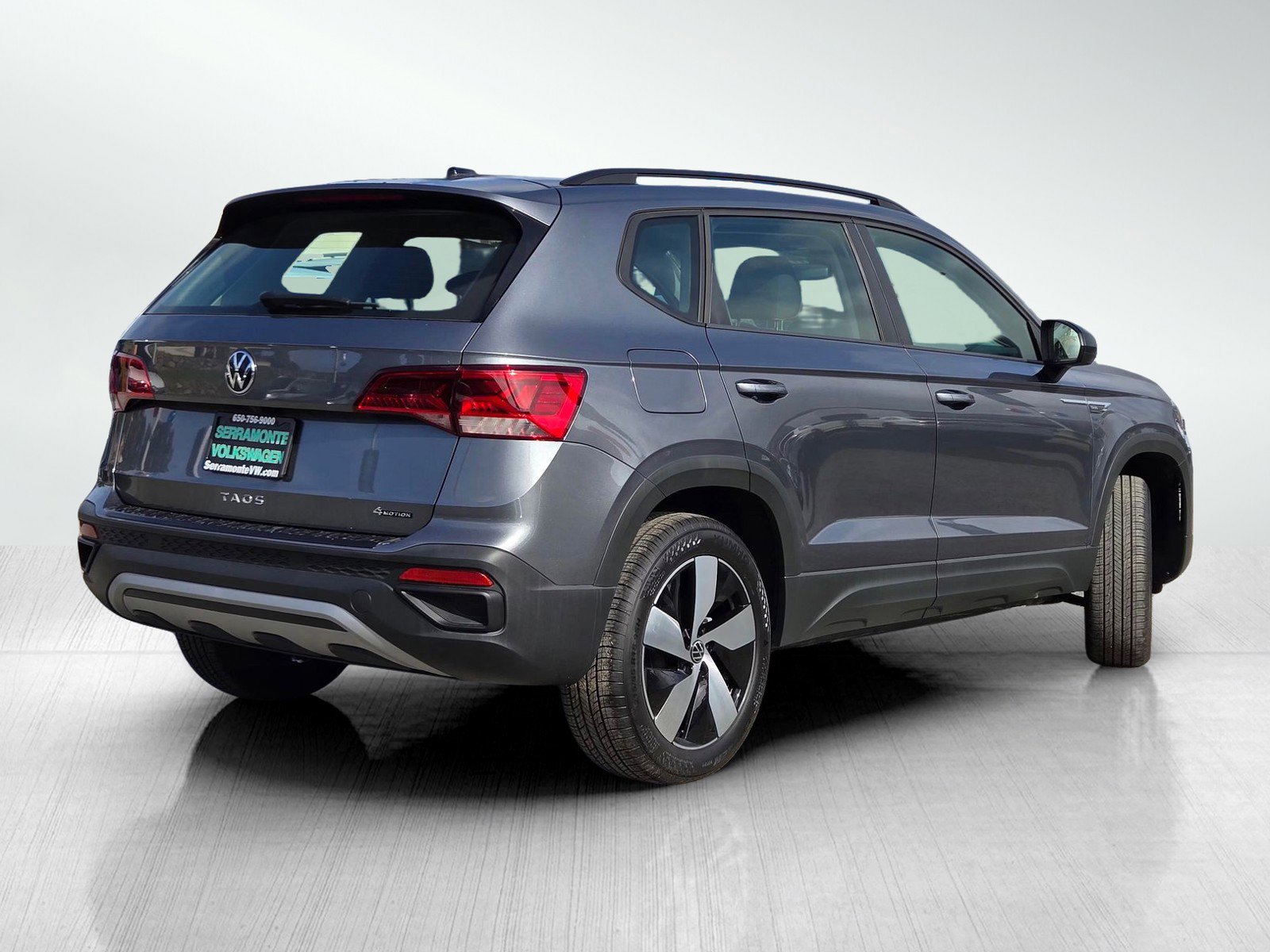 Used 2024 Volkswagen Taos S image 4