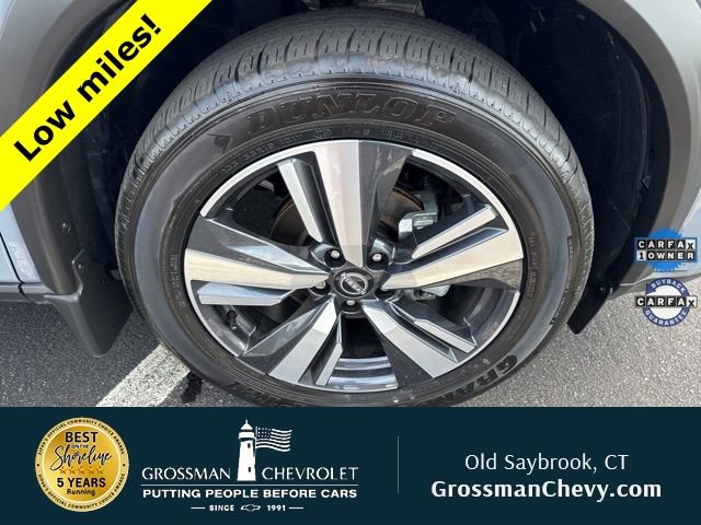 Used 2025 Nissan Rogue SL image 29