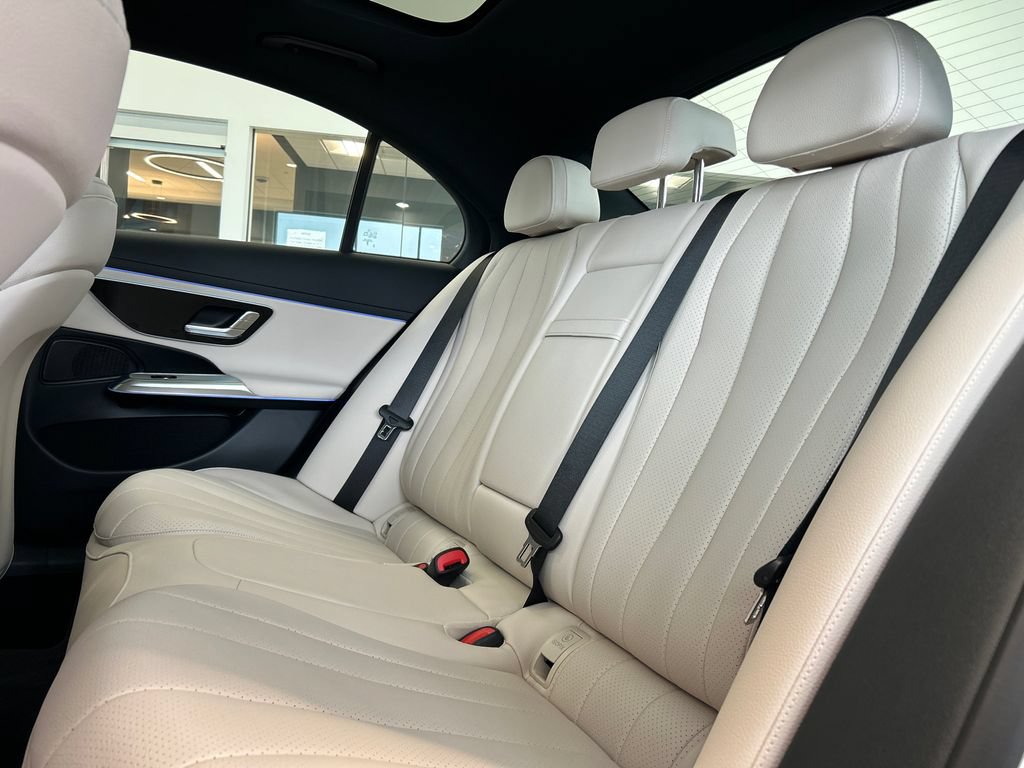 New 2027 Mercedes-Benz E 450 4MATIC Sedan image 25