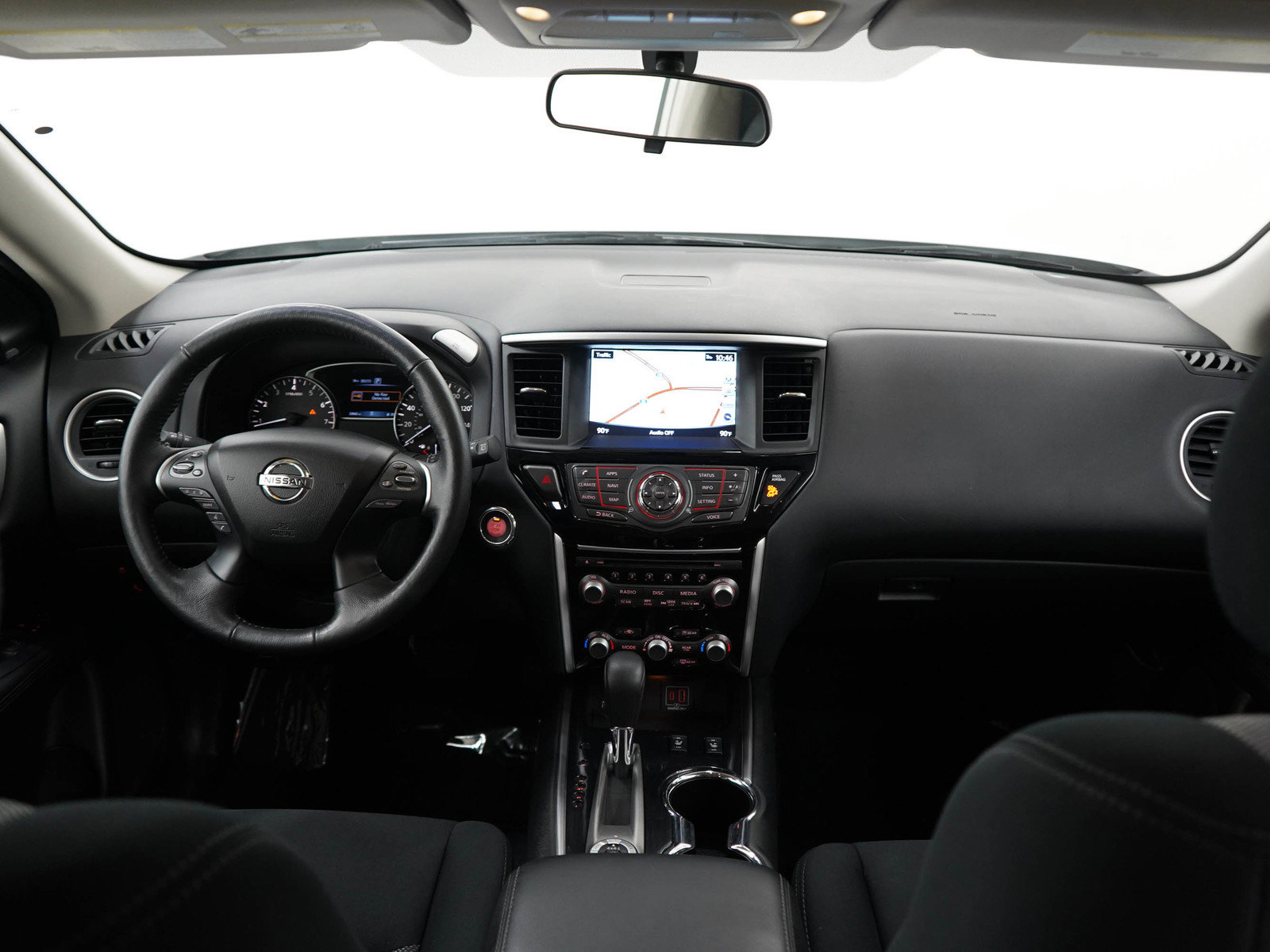 Used 2019 Nissan Pathfinder S AWD/4WD image 14