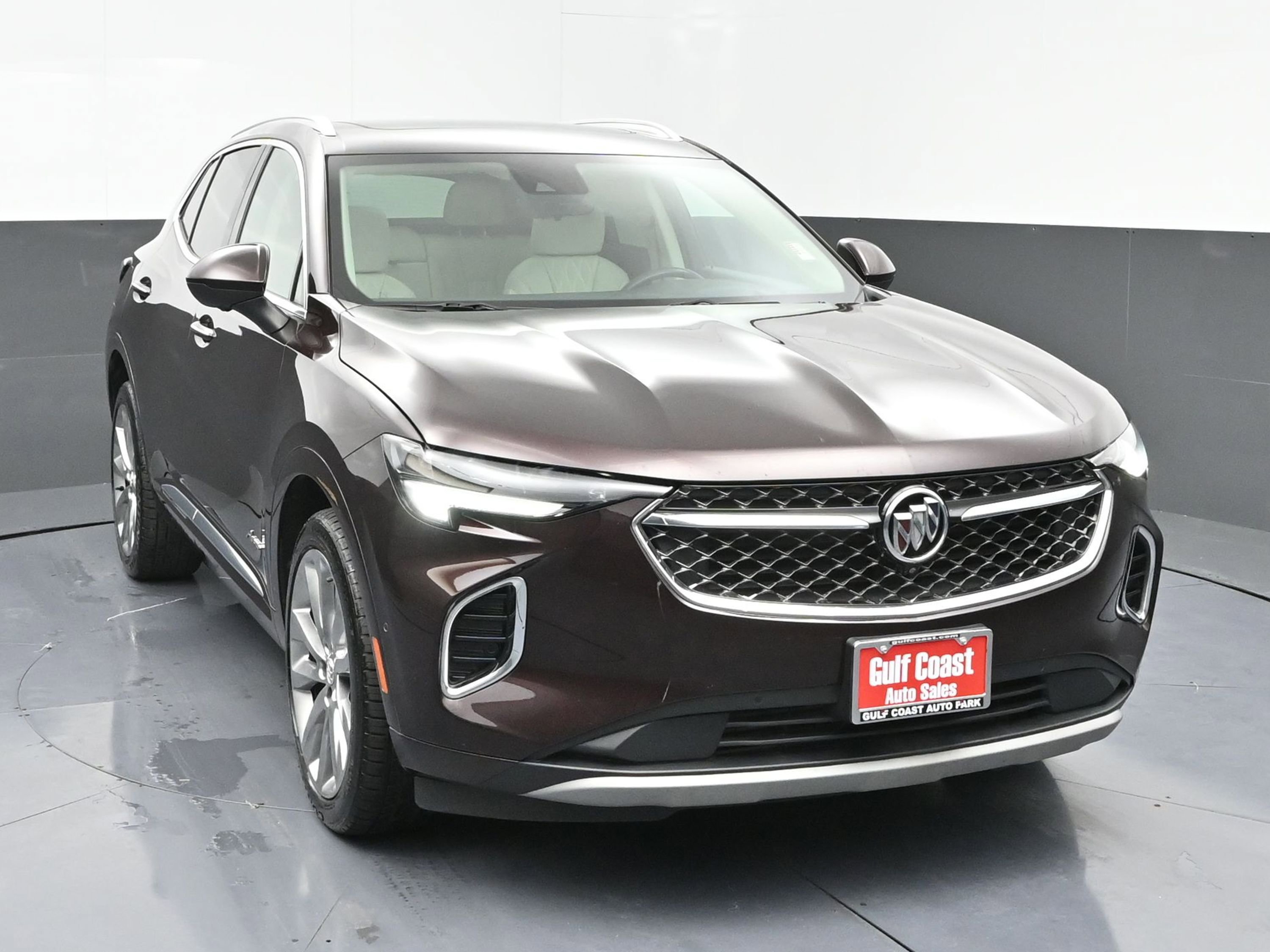 Used 2023 Buick Envision Avenir image 3