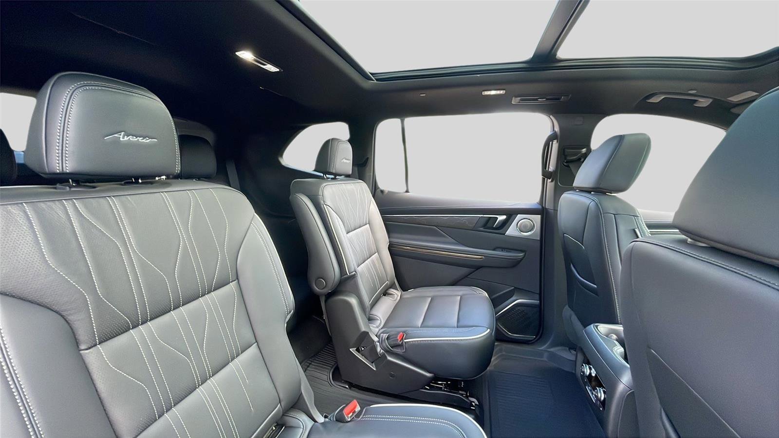 New 2026 Buick Enclave Avenir w/ Super Cruise Package image 19