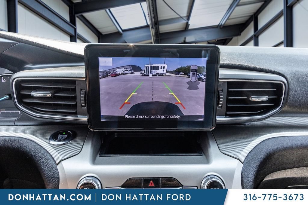 Used 2021 Ford Explorer XLT w/ Equipment Group 202A AWD/4WD image 10