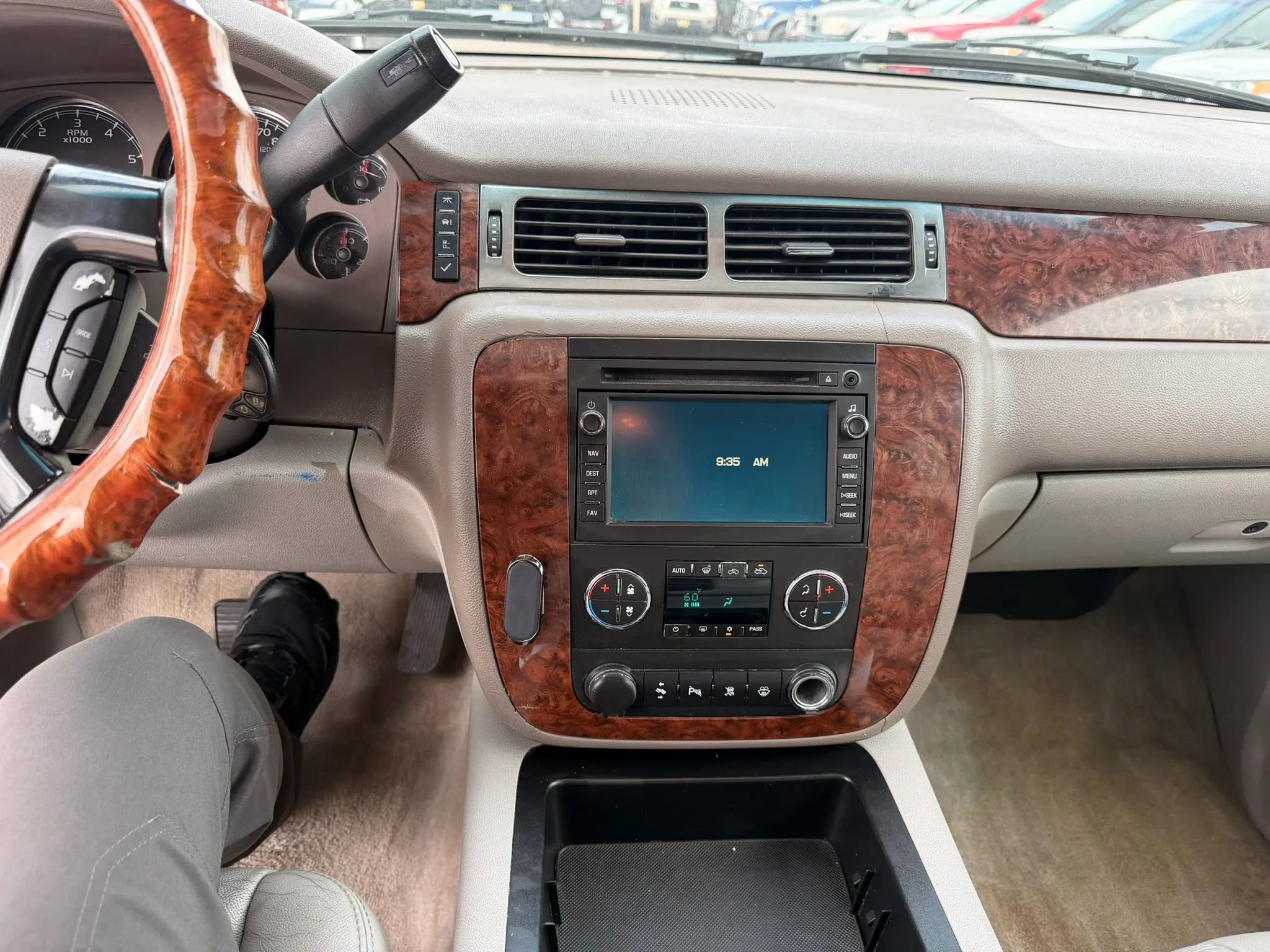 Used 2007 Chevrolet Avalanche LT w/ LT Preferred Equipment Group AWD/4WD image 37