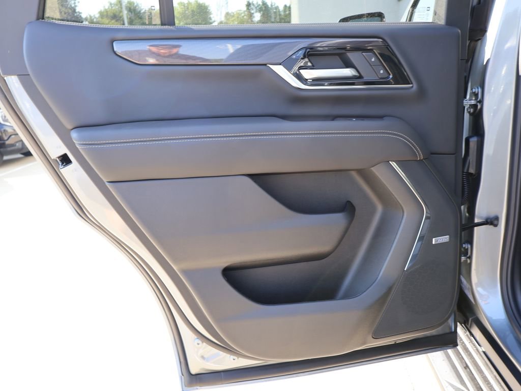 New 2026 GMC Yukon Elevation w/ Elevation Premium Package AWD/4WD image 27