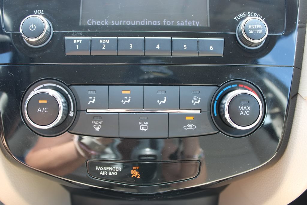 Used 2017 Nissan Rogue S FWD image 47