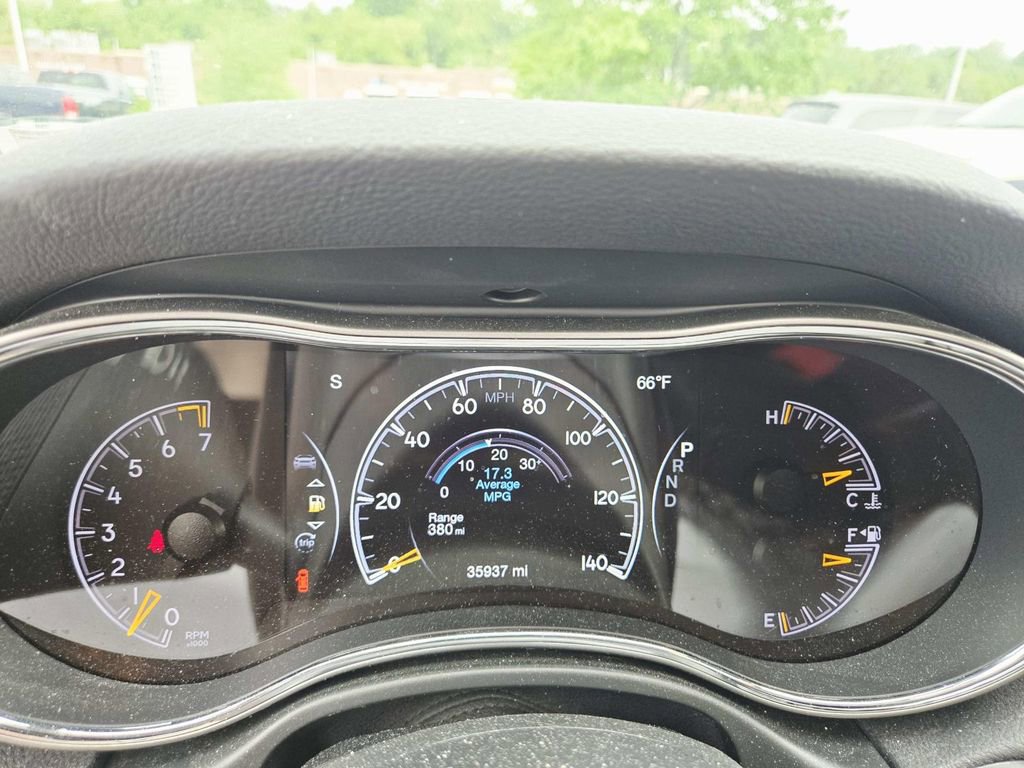 Used 2020 Jeep Grand Cherokee Limited AWD/4WD image 11