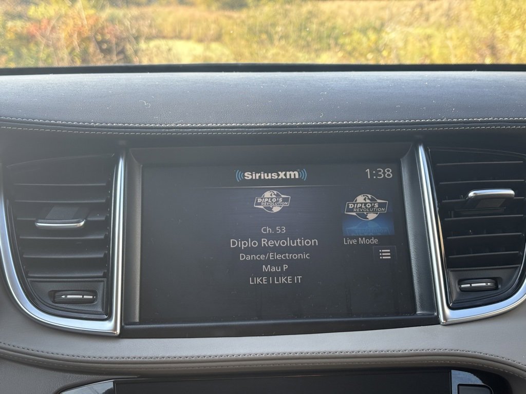 Certified 2024 INFINITI QX50 Luxe image 10