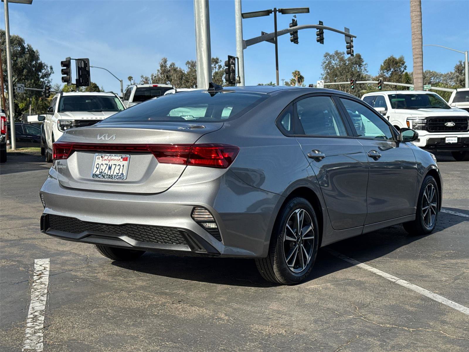 Used 2023 Kia Forte LXS w/ LXS Technology Package FWD image 12