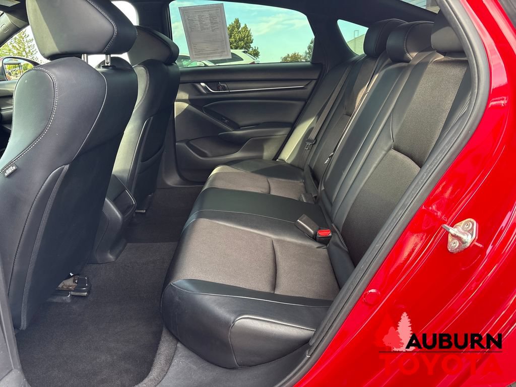 Used 2018 Honda Accord Sport image 18