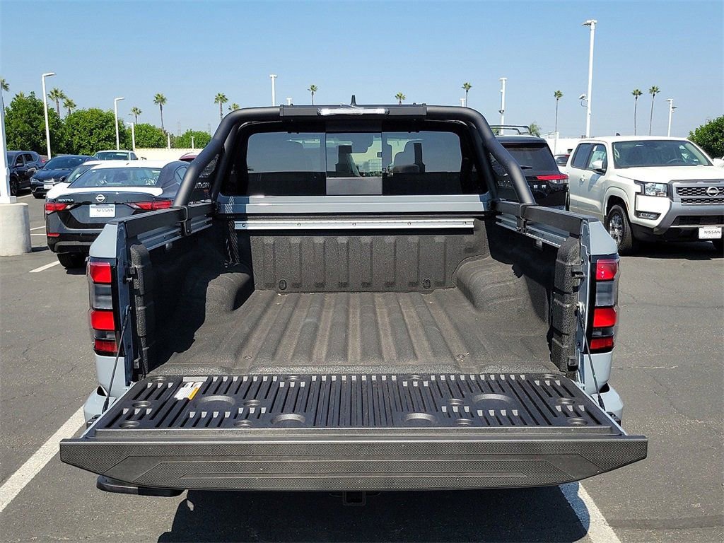 New 2025 Nissan Frontier PRO-4X w/ Pro Premium Package image 18
