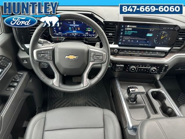 Used 2025 Chevrolet Silverado 1500 LTZ image 14