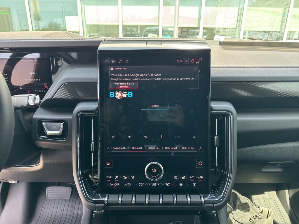 New 2026 GMC Yukon AT4 w/ LPO, Floor Liner Package image 17