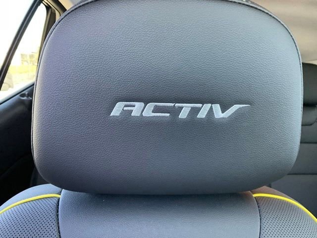 Used 2024 Chevrolet Trax ACTIV w/ Sunroof Package FWD image 17
