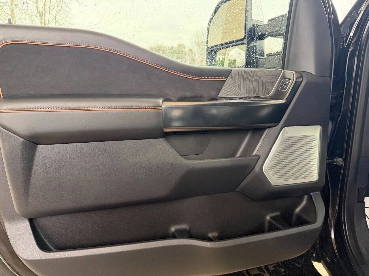 Used 2024 Ford F450 Platinum w/ FX4 Off-Road Package image 14