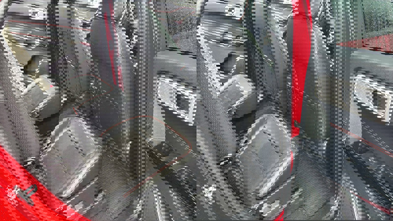 Used 2023 Ford Explorer ST-Line w/ Class IV Trailer Tow Package image 24