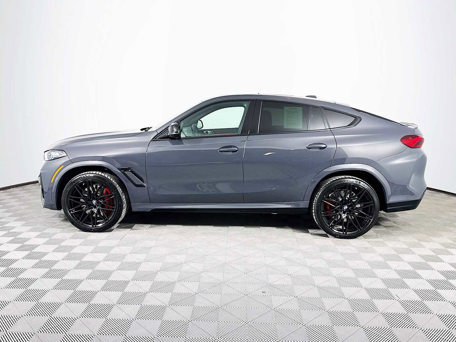 Used 2026 BMW X6 M Competition w/ Executive Package image 8