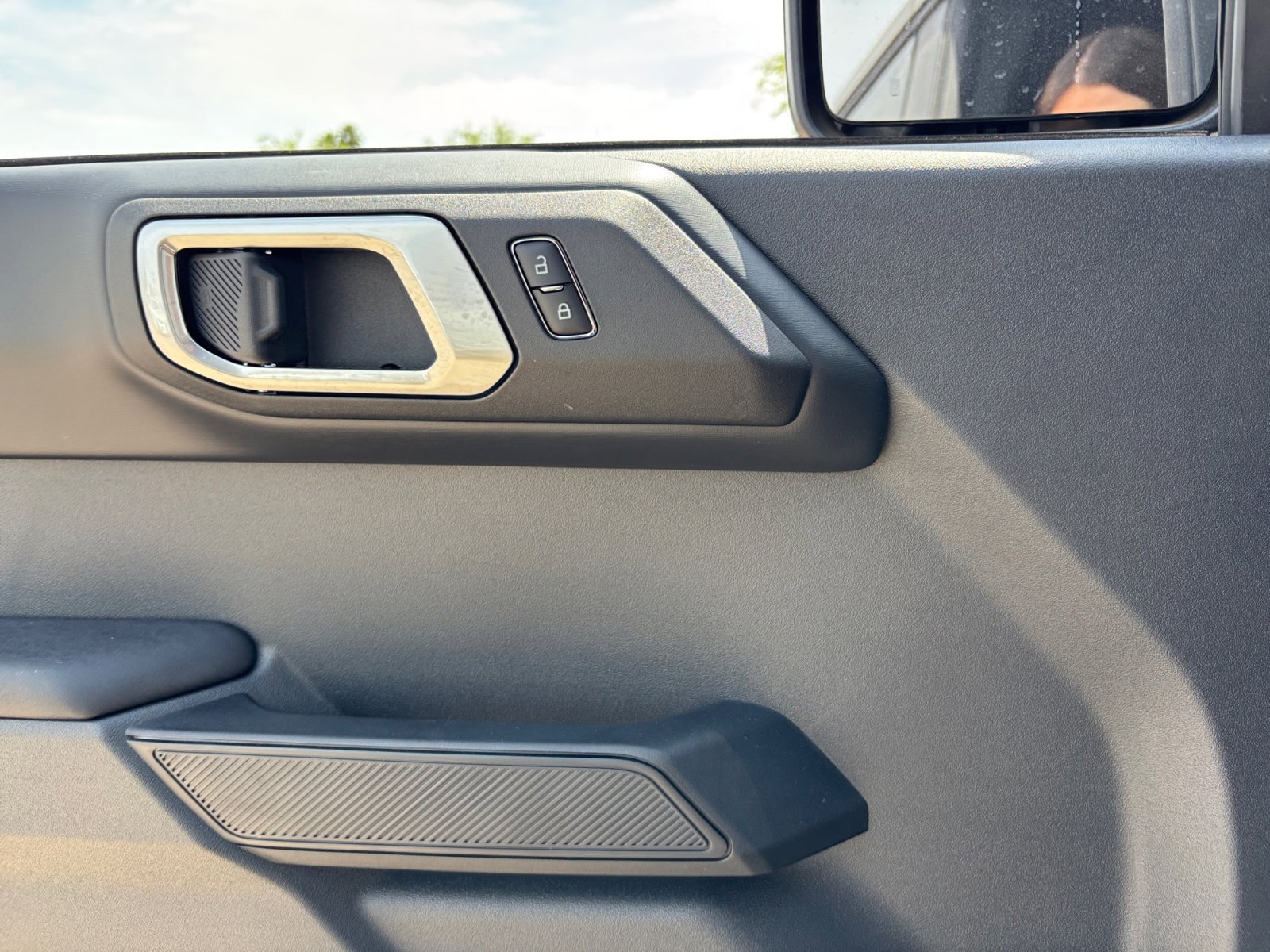 New 2026 Ford Bronco Outer Banks image 16