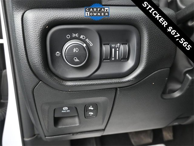 Used 2025 RAM 1500 Laramie image 17