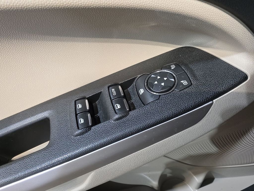 Used 2021 Ford EcoSport S image 15