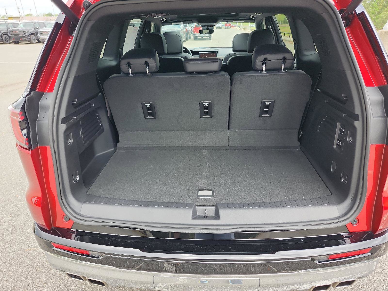 Used 2024 GMC Acadia Denali w/ Super Cruise Package image 10