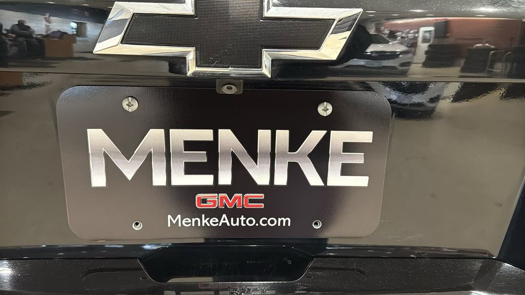 Used 2019 Chevrolet Suburban Premier image 9