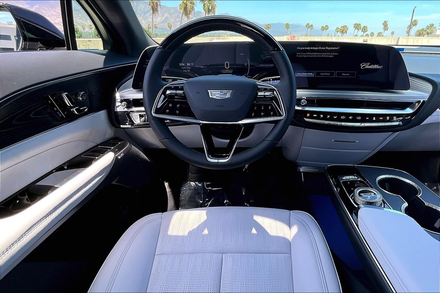 New 2026 Cadillac Lyriq Premium Luxury w/ LPO, Floor Liner Package AWD/4WD image 13