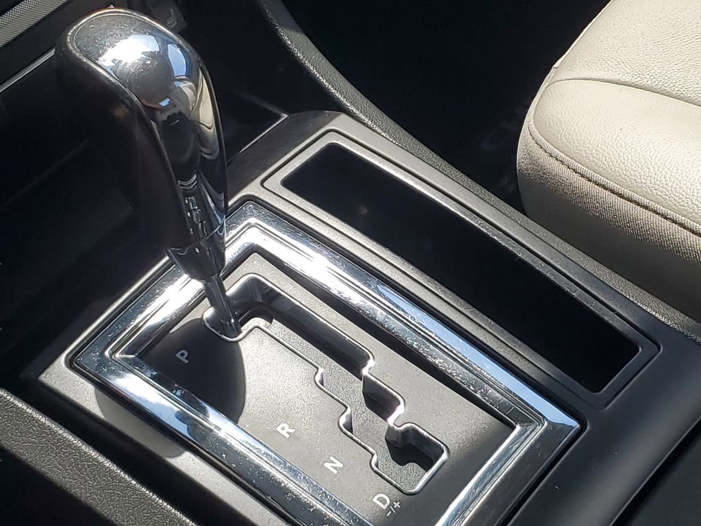 Used 2007 Chrysler 300 Touring L image 17