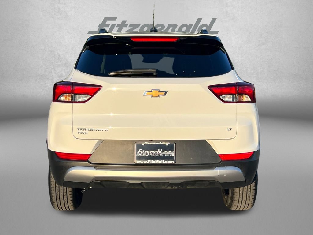 Used 2025 Chevrolet TrailBlazer LT AWD/4WD image 7