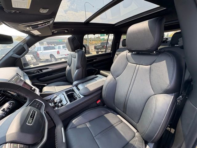 New 2025 Jeep Wagoneer 4WD w/ Convenience Group I image 11