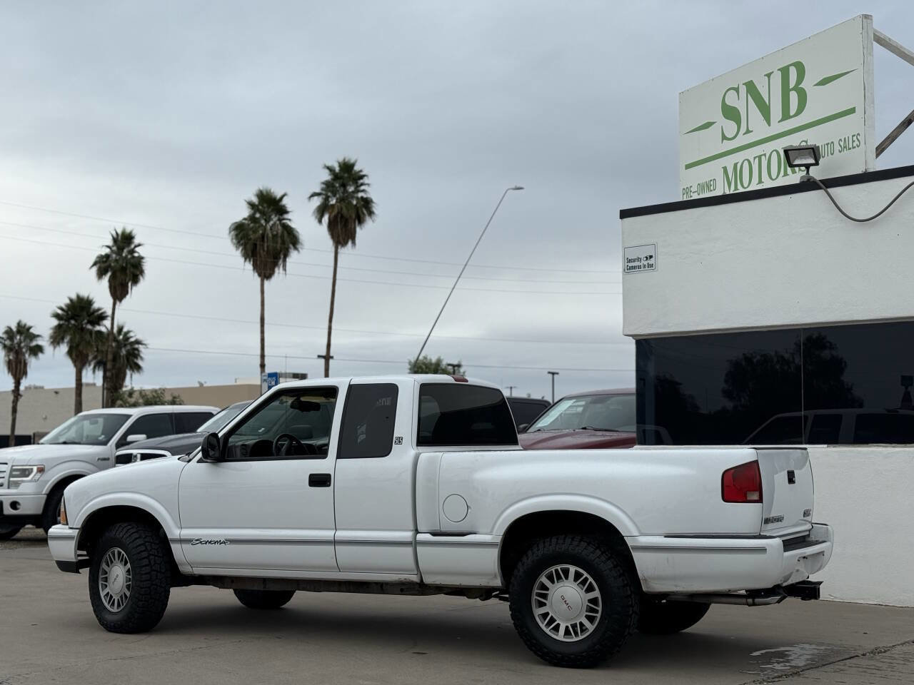 Used 1998 GMC Sonoma SLS w/ Popular Marketing Option Pkg image 13