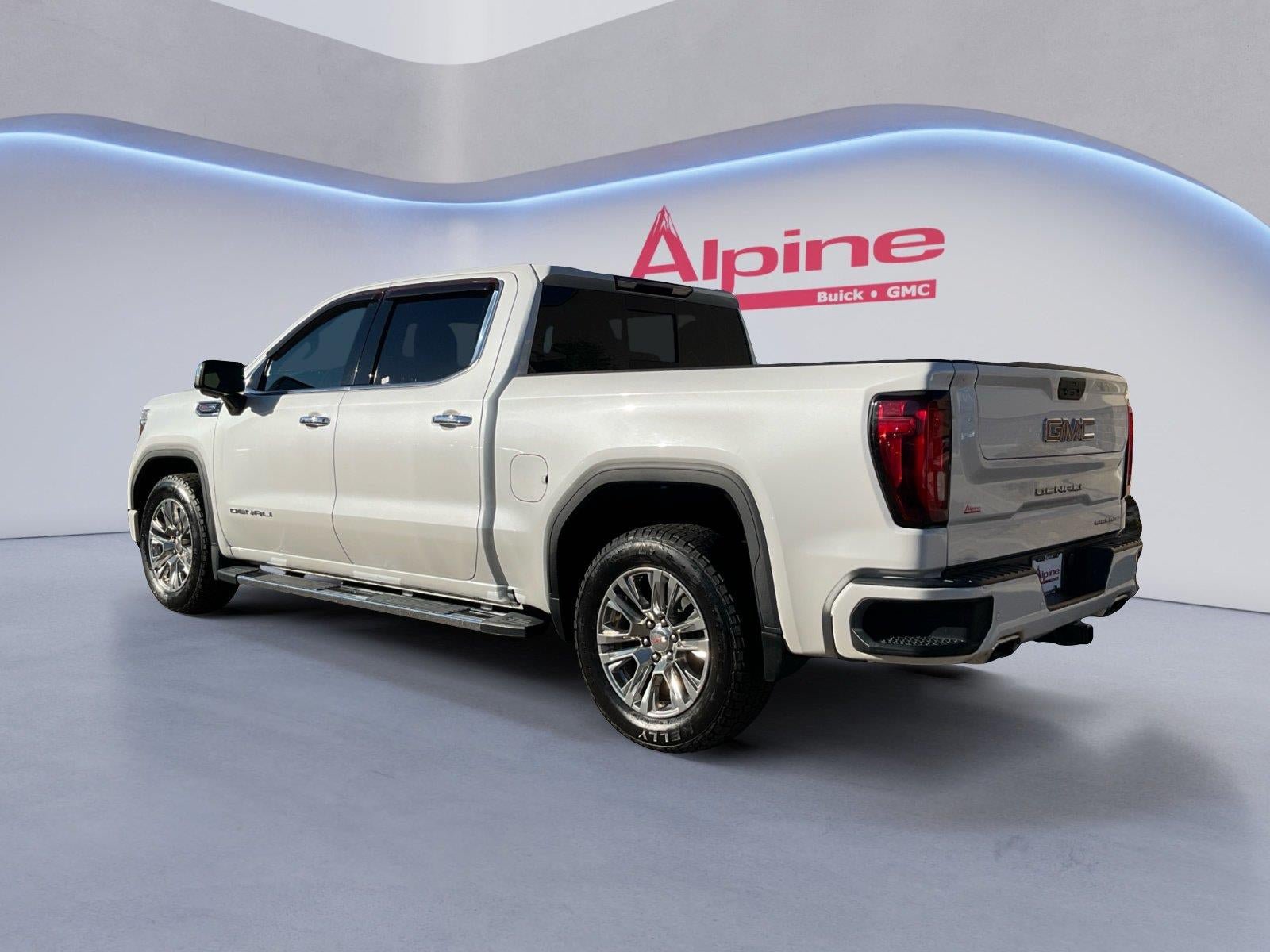 Certified 2021 GMC Sierra 1500 Denali w/ Driver Alert Package II AWD/4WD image 3
