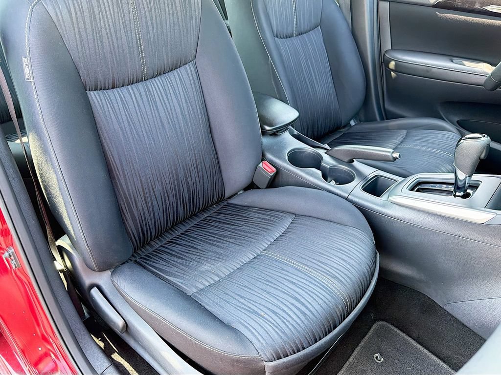 Used 2016 Nissan Sentra SV FWD image 17