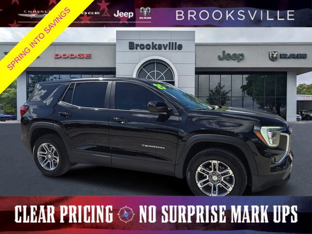 Used 2025 GMC Terrain Elevation