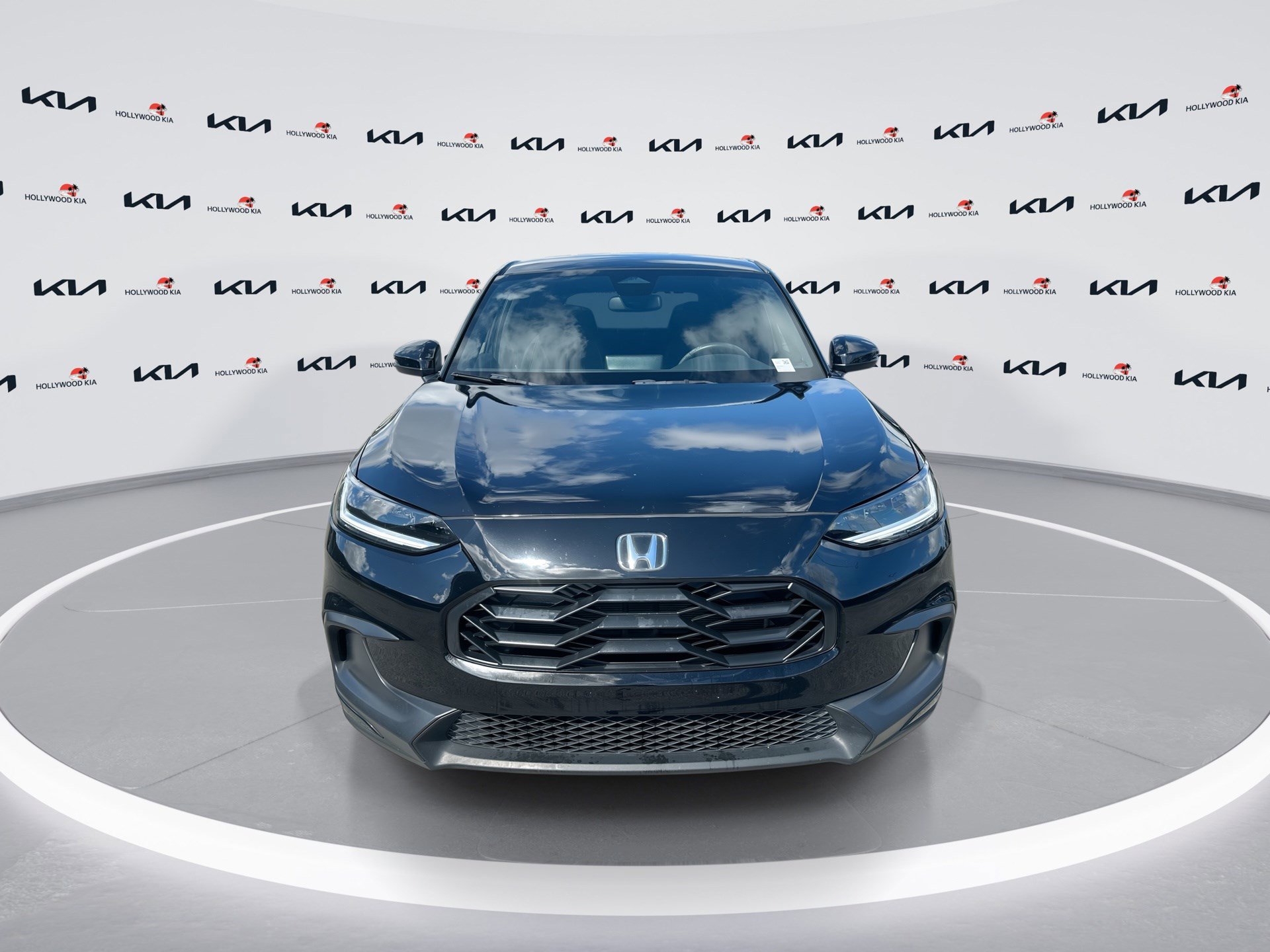 Used 2024 Honda HR-V Sport image 3