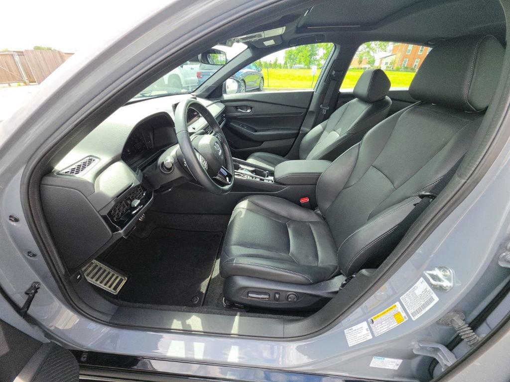 Used 2023 Honda Accord Sport image 14