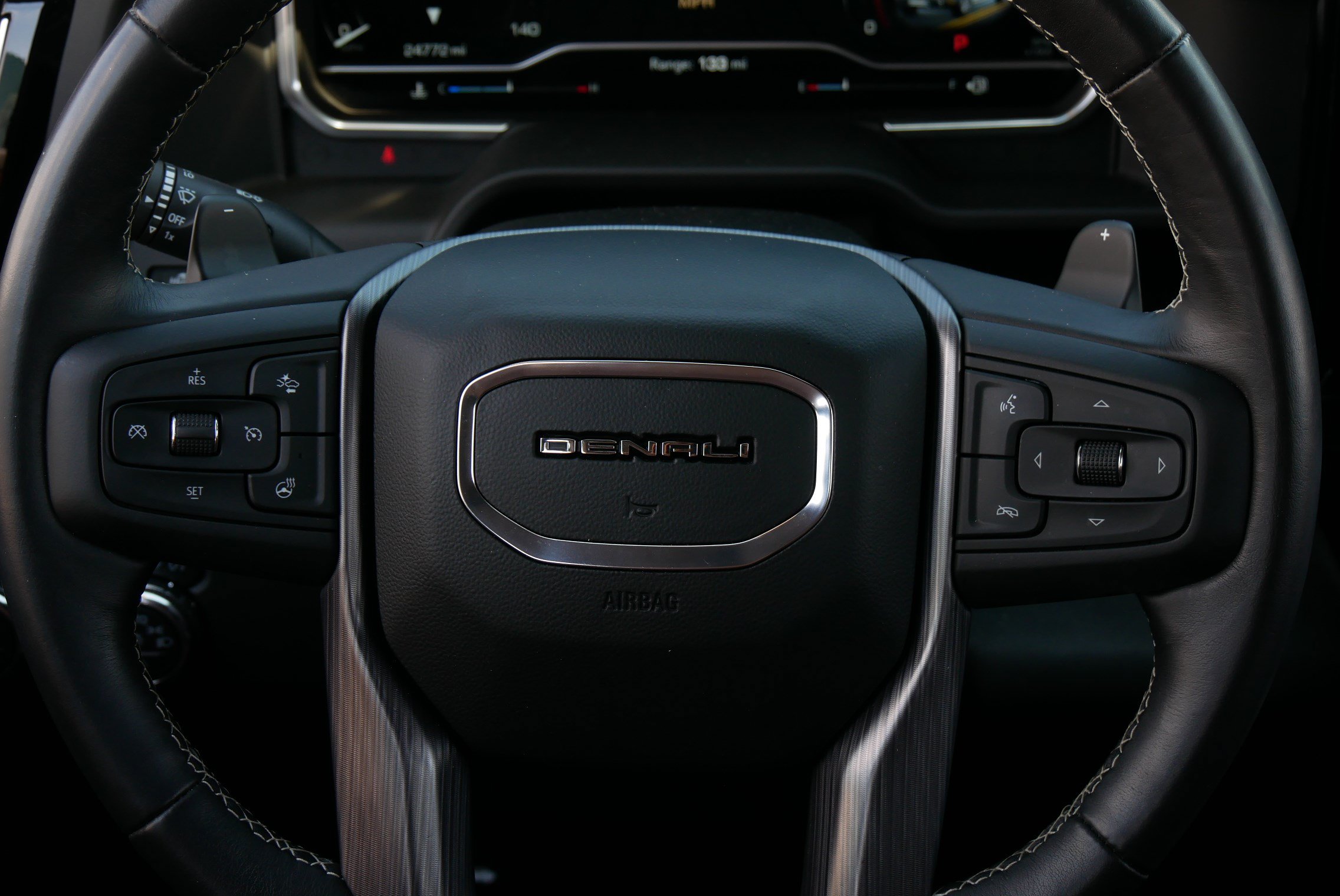 Used 2023 GMC Sierra 1500 Denali Ultimate AWD/4WD image 31