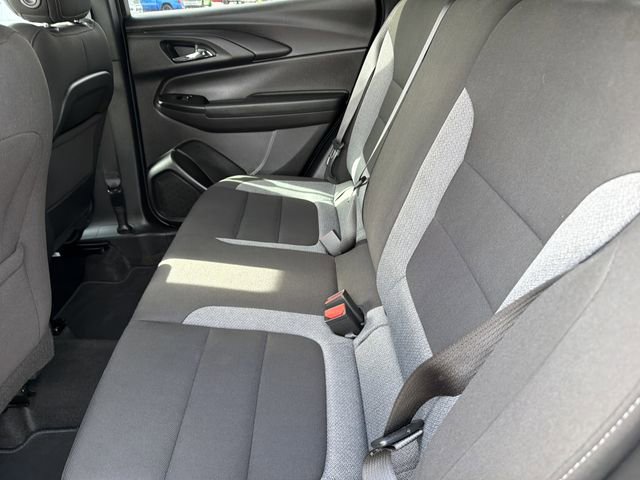 Used 2025 Chevrolet TrailBlazer LT AWD/4WD image 13