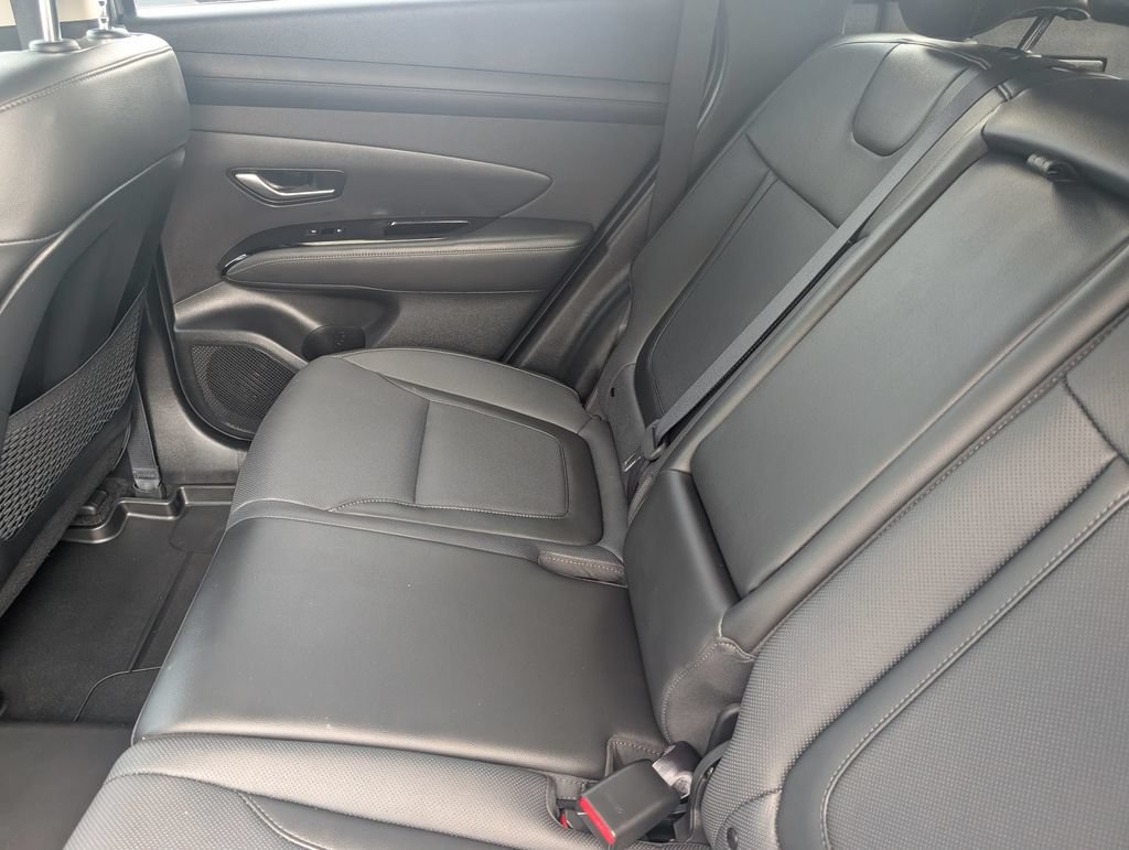 Used 2025 Hyundai Tucson Limited AWD/4WD image 18