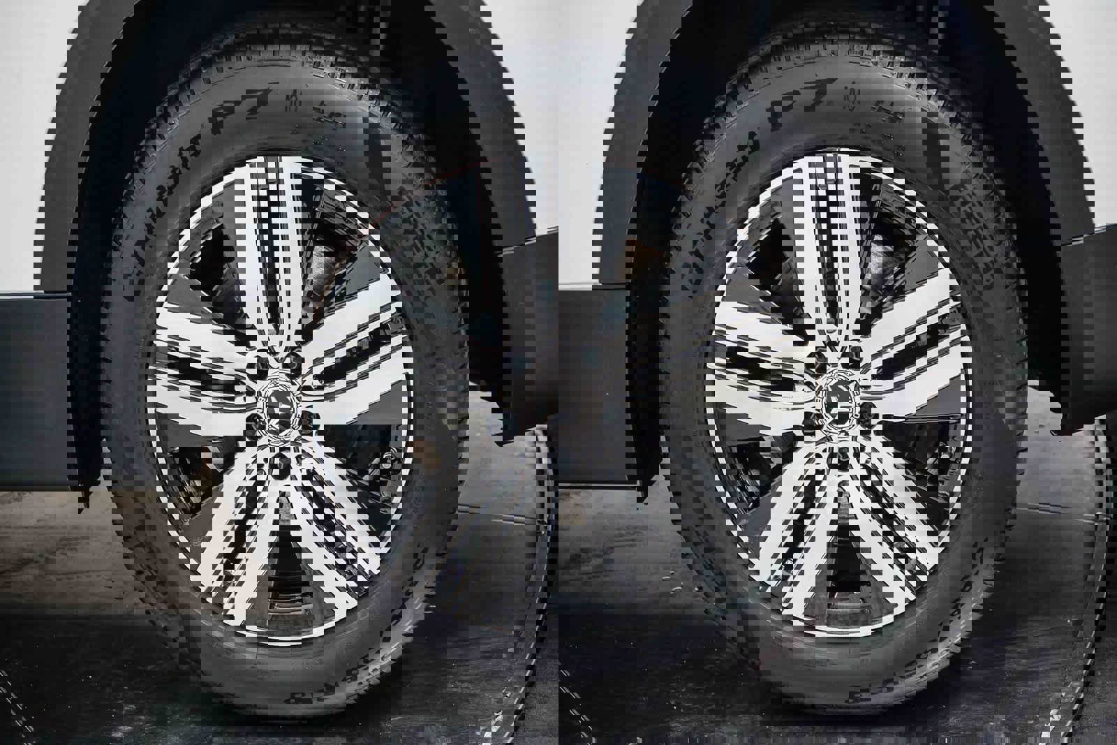 Used 2025 Mercedes-Benz EQB 250+ image 10