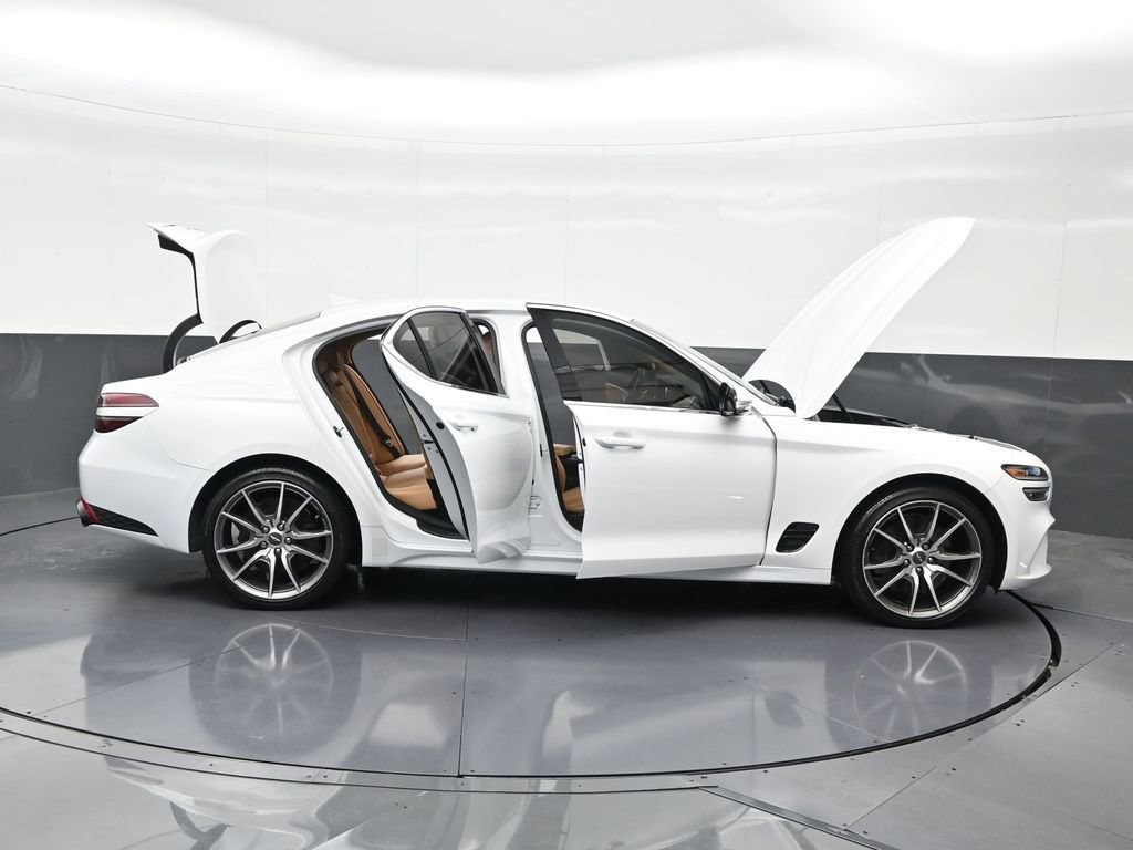 Used 2022 Genesis G70 3.3T AWD/4WD image 32