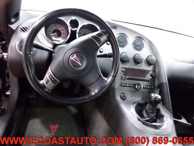 Used 2006 Pontiac Solstice Convertible w/ Premium Package RWD image 9