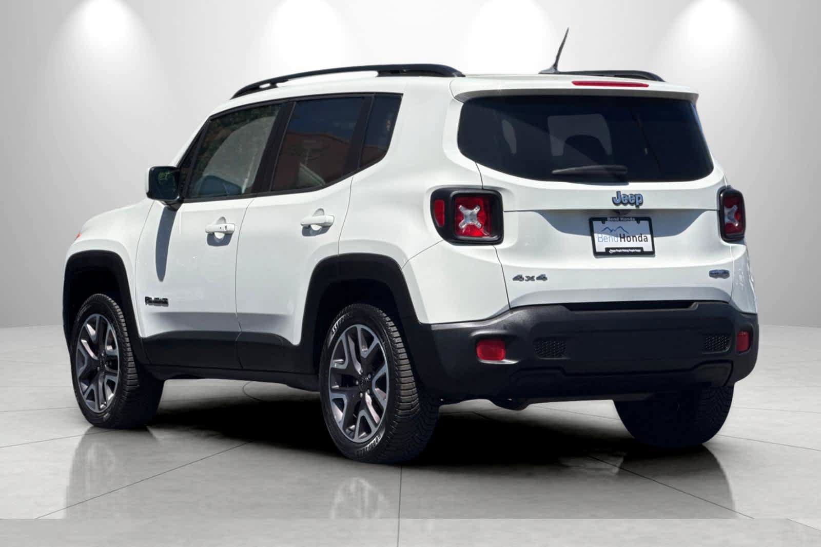 Used 2017 Jeep Renegade Latitude w/ Popular Equipment Group AWD/4WD image 6