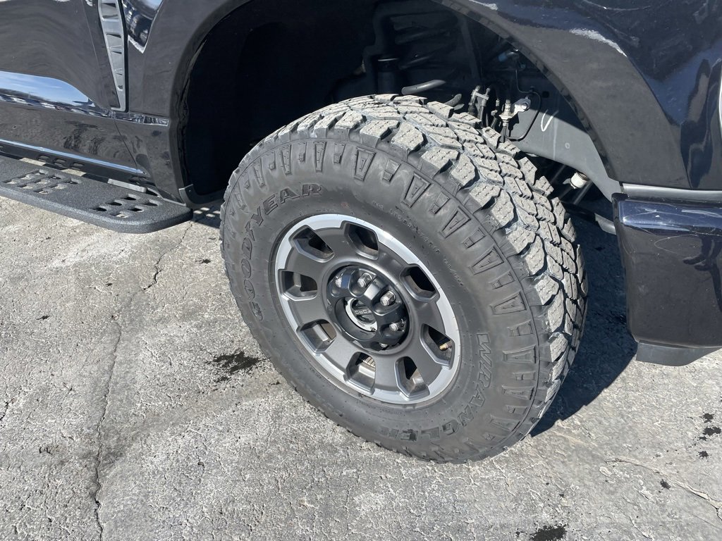 Used 2024 Ford F250 Lariat w/ Tremor Off-Road Package image 3